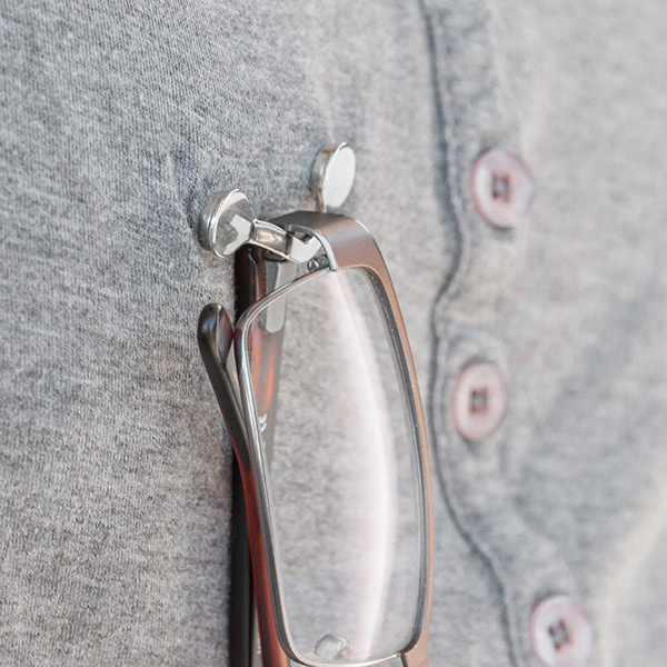 Brilleholder med magnetisk fastgørelse (2 stk.)