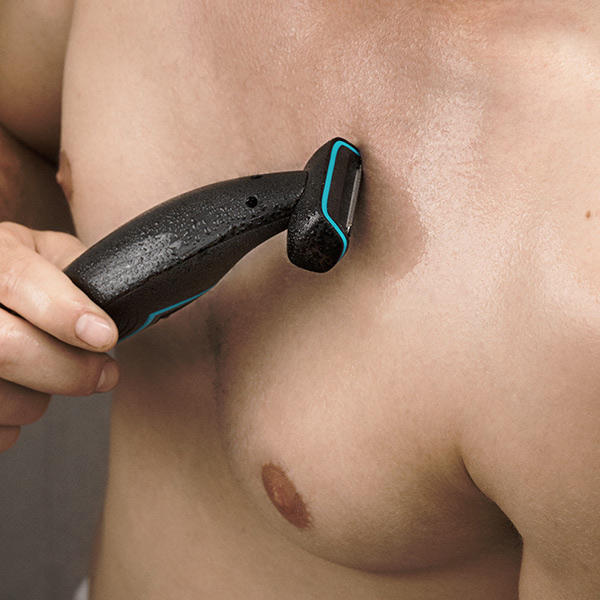 Kropstrimmer og epilator med forlængeligt håndtag