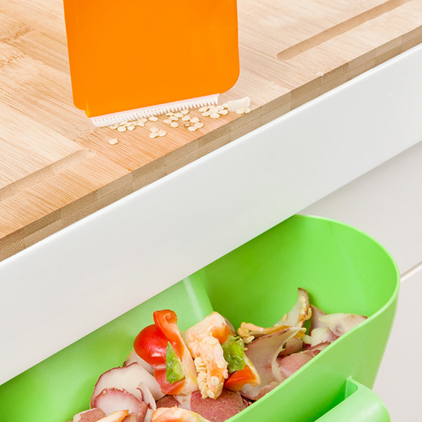 Hængende affaldsbeholder